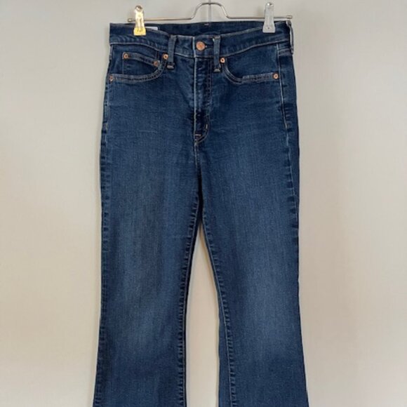 Gap 70's Flare High Rise Jeans, Size 28/6R, Dark Wash - Picture 2 of 4